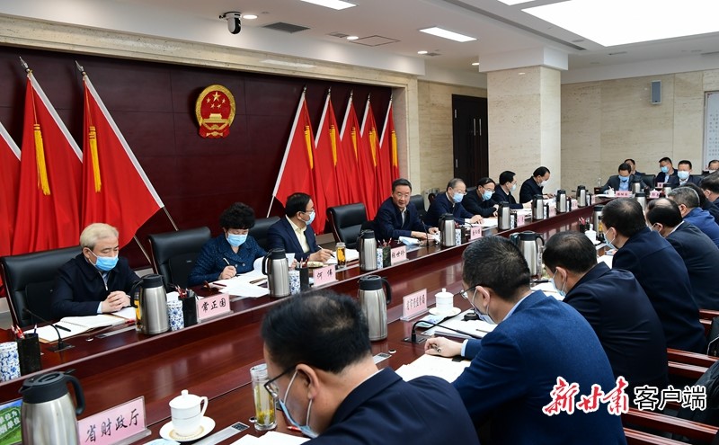 唐仁健主持召開省政府黨組（擴大）會議 傳達(dá)學(xué)習(xí)習(xí)近平總書記重要講話精神等安排部署貫徹落實工作