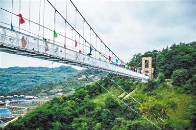 崆峒山5條美妙線路游起來(lái)！來(lái)這三座山赴暮春之約