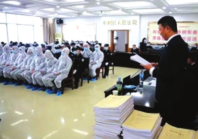 天水秦州區(qū)開審18人涉惡案 被控涉嫌敲詐勒索、尋釁滋事、開設(shè)賭場等