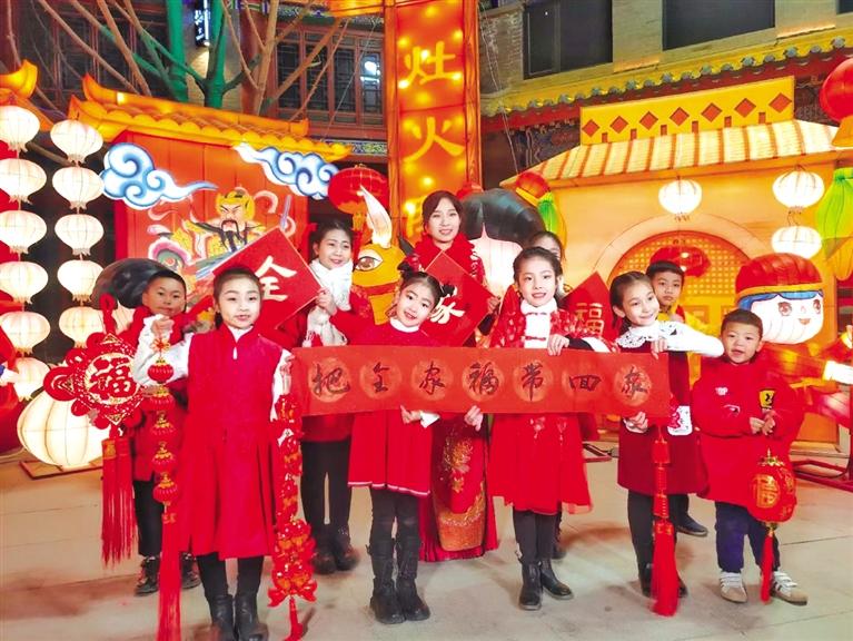 原創(chuàng)音樂電視《全家福》向蘭州市人民拜年！