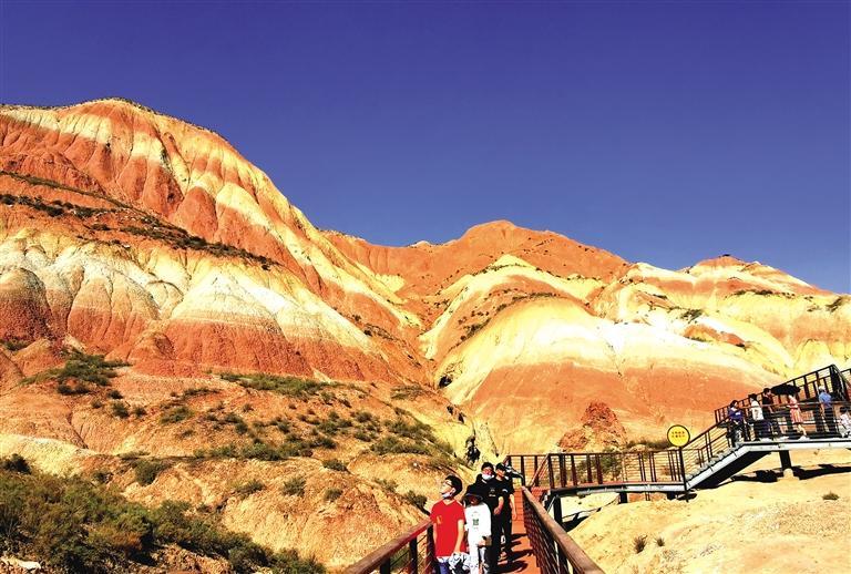 攜程《2021年國(guó)慶假期出游總結(jié)報(bào)告》出爐  西安、上海、北京、西寧、成都成甘肅省主要客源地