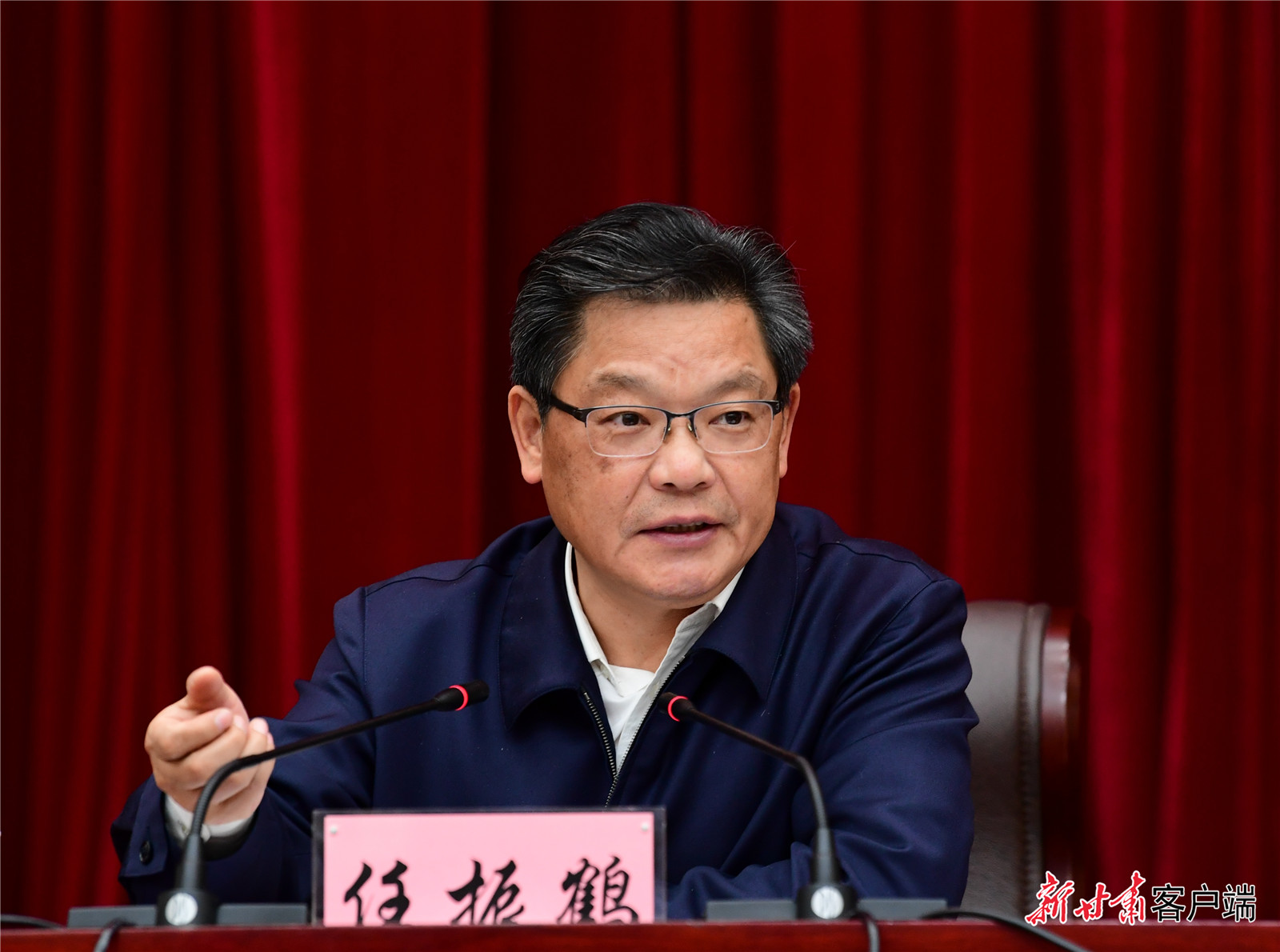 任振鶴在全省新型城鎮(zhèn)化工作推進(jìn)會議上強(qiáng)調(diào)：凝心聚力抓落實(shí)、蹄疾步穩(wěn)向前進(jìn)，奮力推進(jìn)新型城鎮(zhèn)化建設(shè)再上新臺階