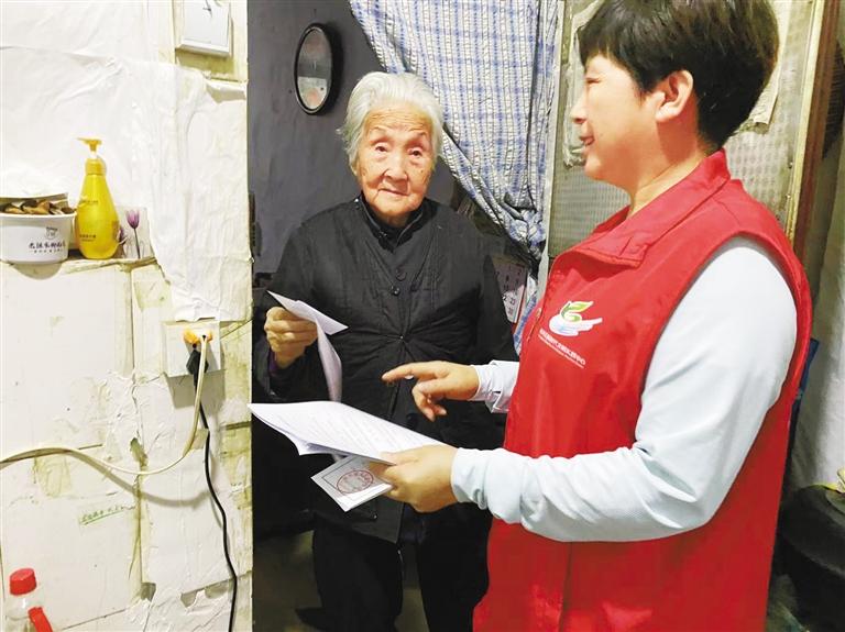 【新春走基層】社區(qū)網格員王玉秀：將每件小事當做“大事”來辦