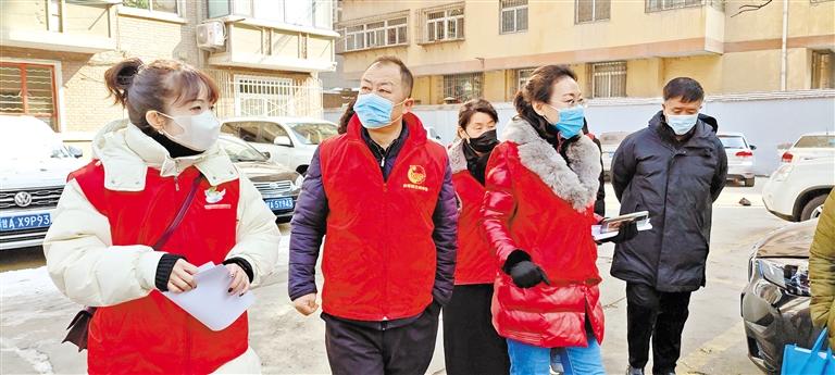 【新春走基層】解決雞毛蒜皮 感受社區(qū)“微幸?！?>
        </a><em>【新春走基層】解決雞毛蒜皮 感受社區(qū)“微幸?！?/em></li>
    <li><a  target=