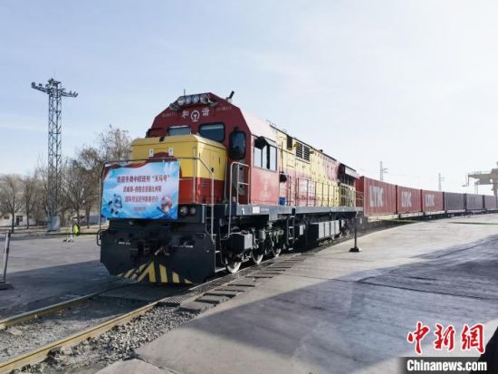 甘肅企業(yè)走出去“危中育新機(jī)” “借船出?！蓖貒H市場