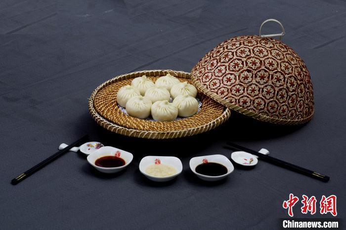 圖為甘肅臨夏回族自治州美味——河州包子。(資料圖) 臨夏州委宣傳部供圖