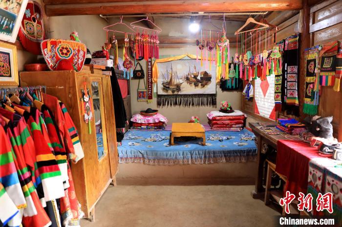 圖為土族文化展示?！⊙Φ?攝