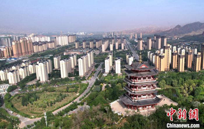 圖為“南涼古都”樂都朝陽山片區(qū)的今朝?！⊙Φ?攝