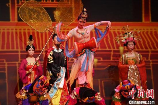 2023年第六屆敦煌文博會期間，系列演藝上演。(資料圖)李亞龍 攝