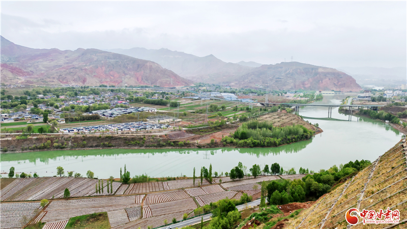 “河”處相逢丨雄關(guān)古渡觸摸歷史文脈 團(tuán)結(jié)村里感受幸福圖景